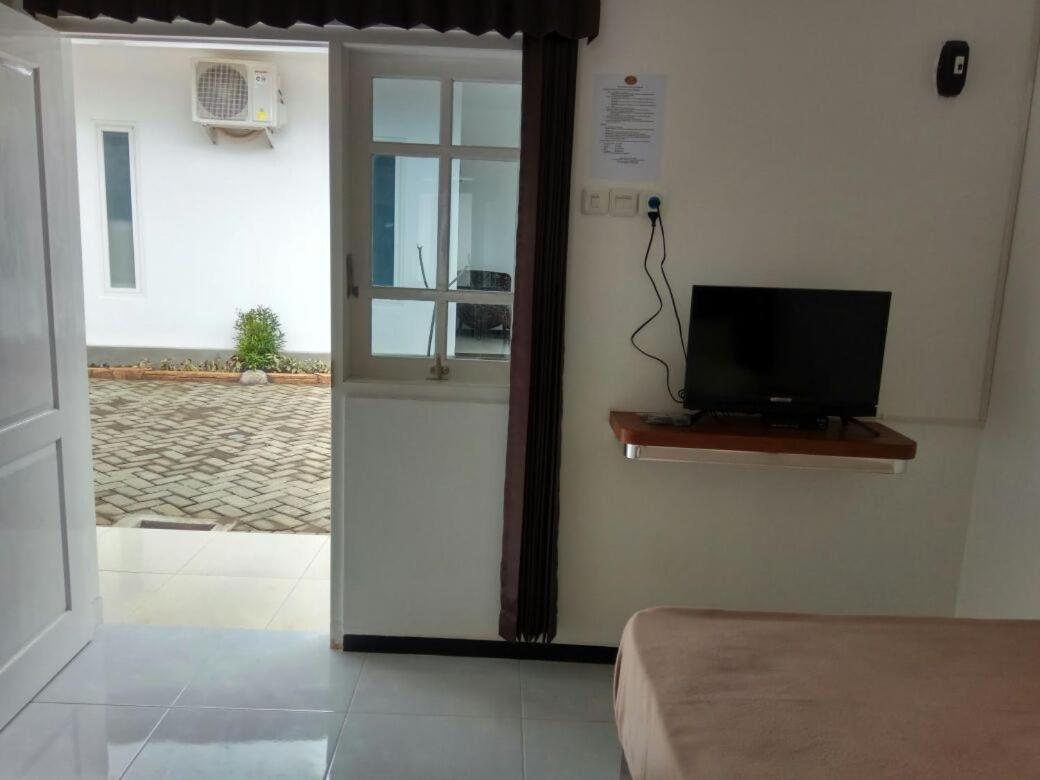 Sultan Guesthouse Tulungagung Zewnętrze zdjęcie