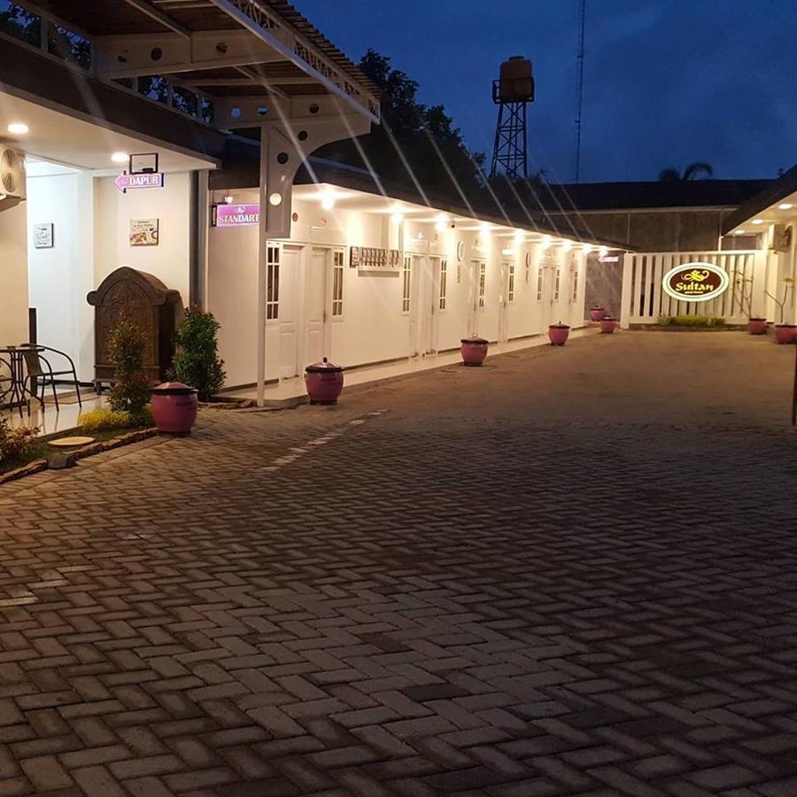 Sultan Guesthouse Tulungagung Zewnętrze zdjęcie